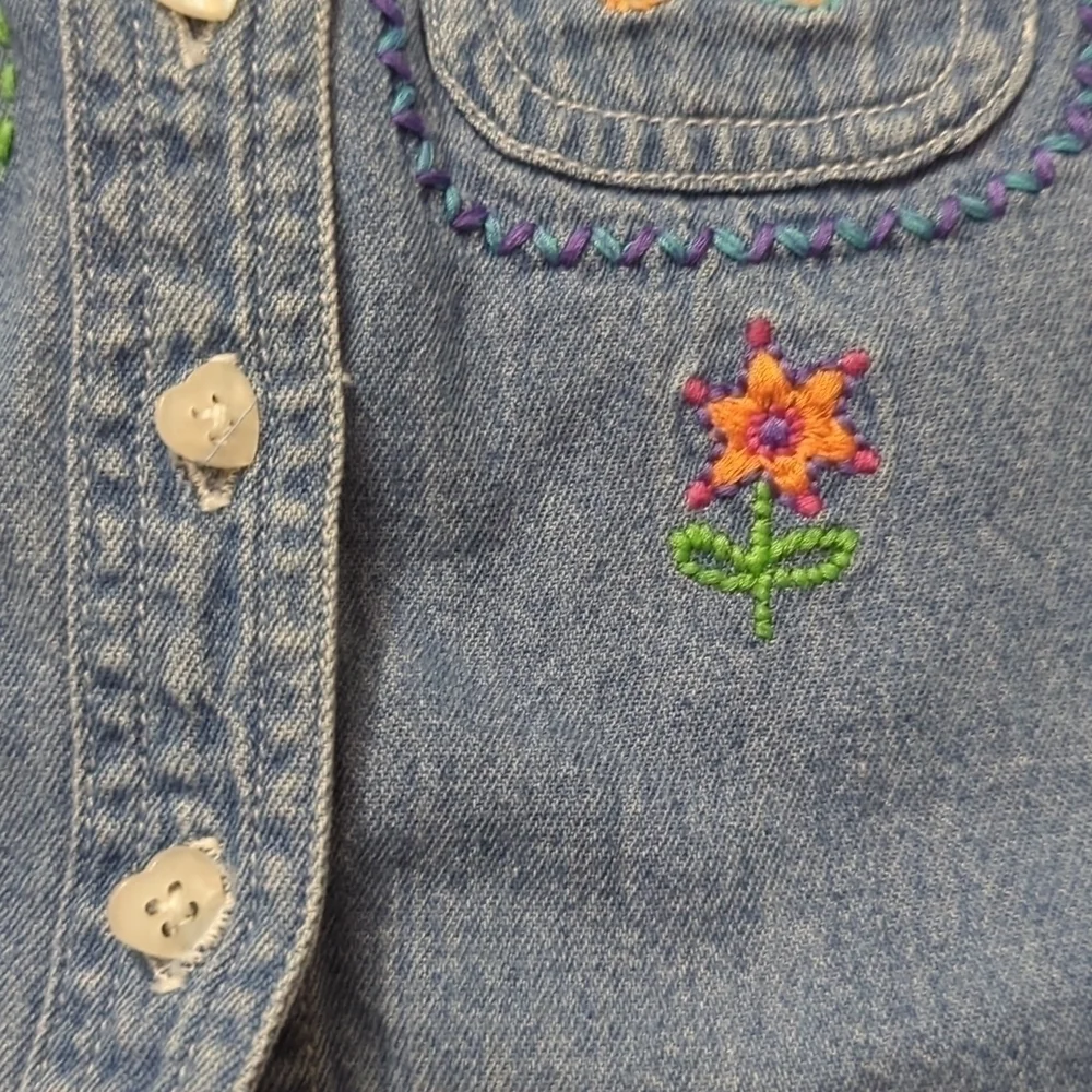 Gap Baby Gap Colorful Embroidery Floral Heart Buttons Soft Denim Vest 6-12 Month